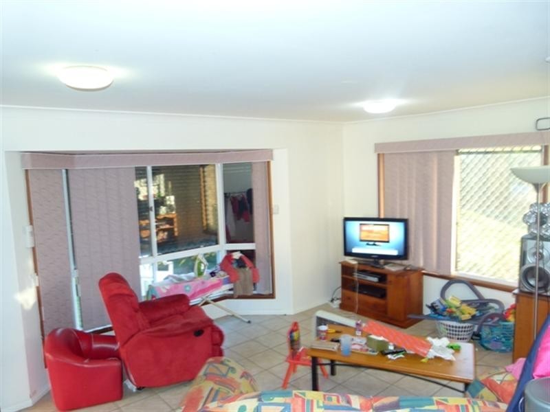 49 Jacaranda Drive, Yamanto QLD 4305