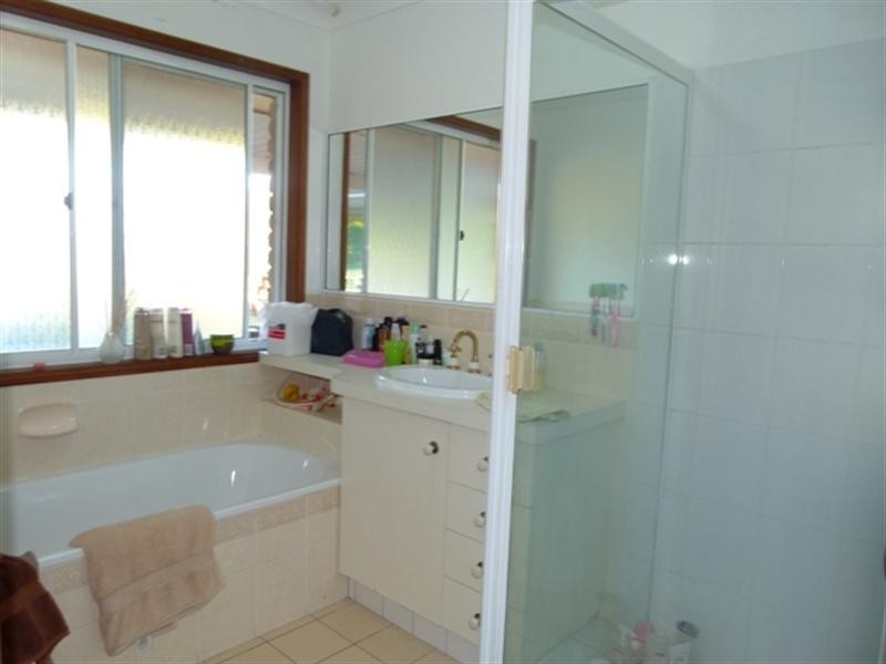 49 Jacaranda Drive, Yamanto QLD 4305