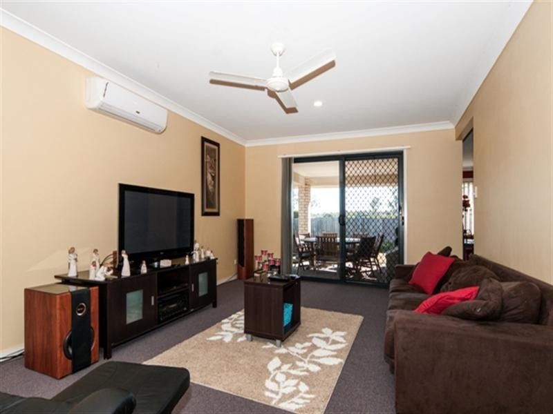 2 Brittany Crescent, Raceview QLD 4305