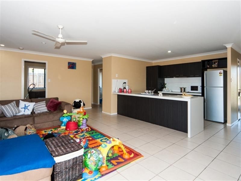 2 Brittany Crescent, Raceview QLD 4305