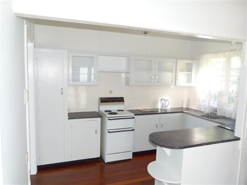 63 Woodford Street, One Mile QLD 4305