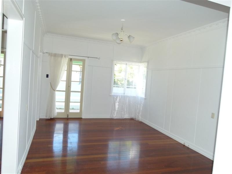 63 Woodford Street, One Mile QLD 4305