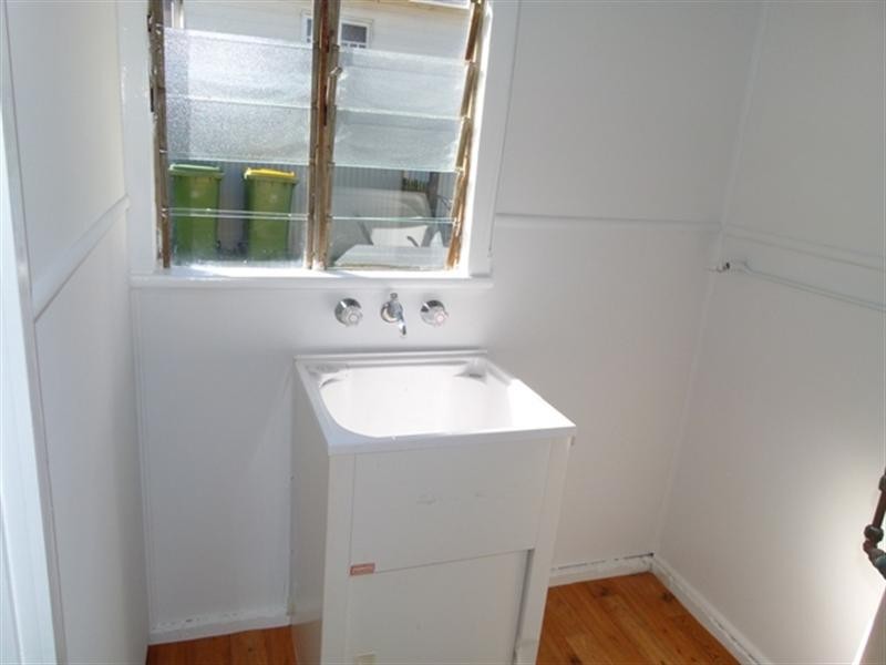 63 Woodford Street, One Mile QLD 4305