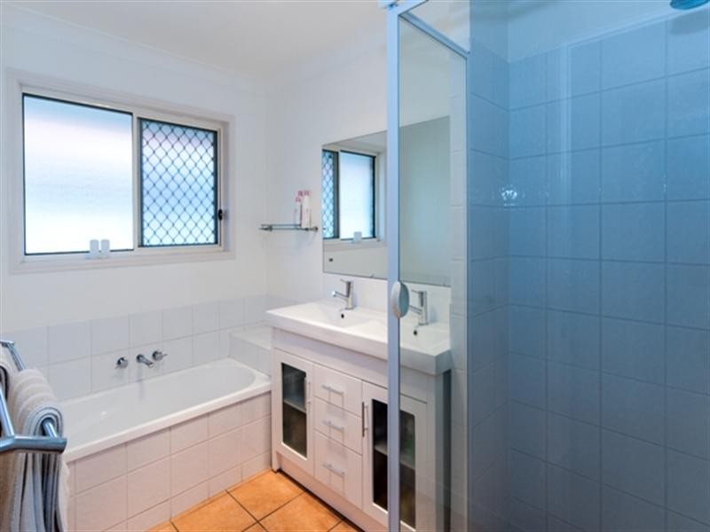 225 Ripley Road, Flinders View QLD 4305