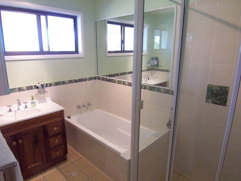 100 Grants Road, Lower Mount Walker QLD 4340