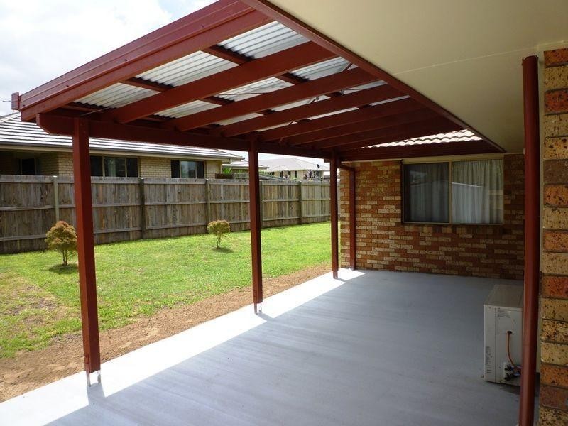 52 Jacaranda Drive, Yamanto QLD 4305