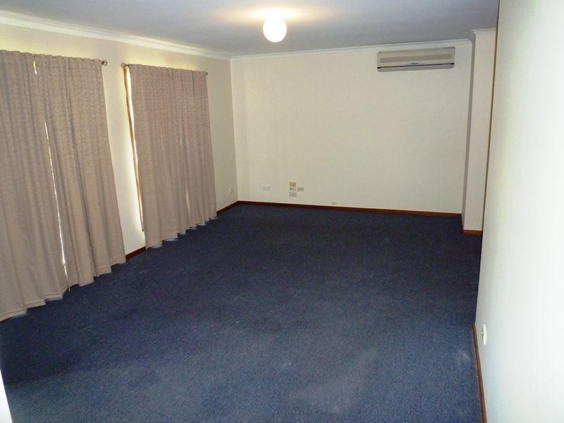 52 Jacaranda Drive, Yamanto QLD 4305