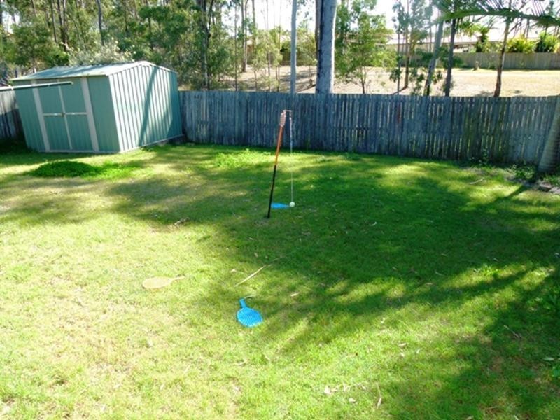 9 Quando Close, Yamanto QLD 4305