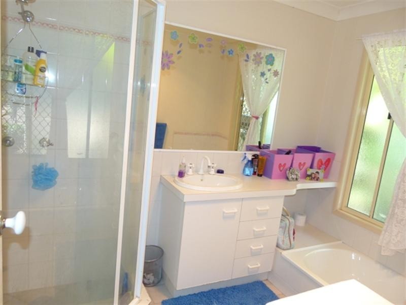 17 Winland Drive, Deebing Heights QLD 4306