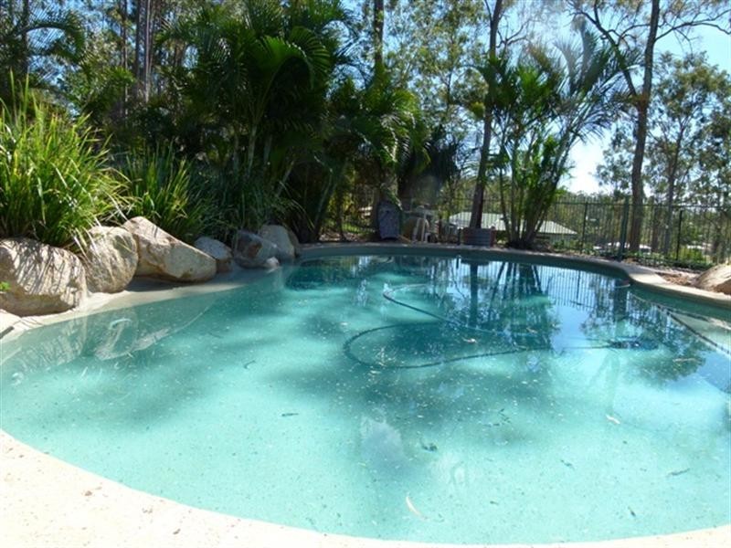 17 Winland Drive, Deebing Heights QLD 4306