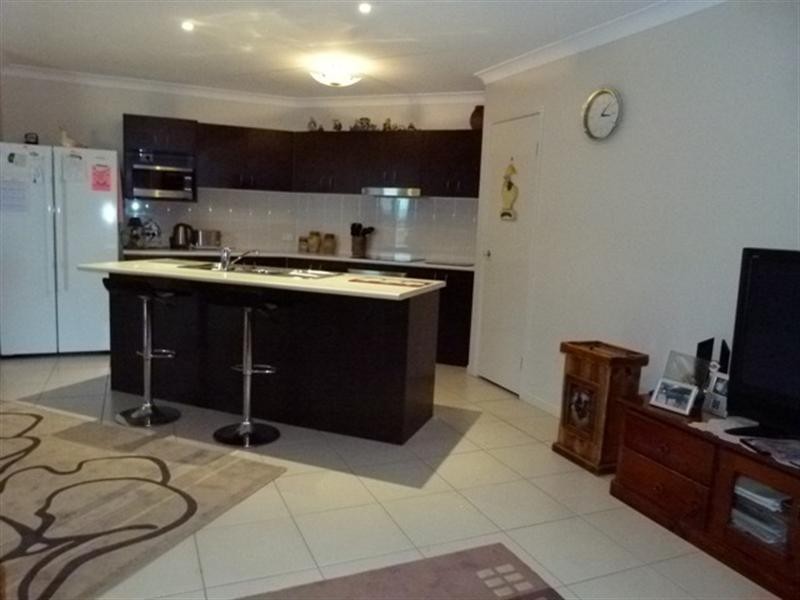 30 Redhill Road, Harrisville QLD 4307