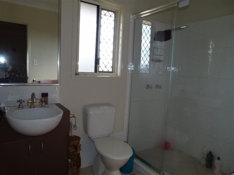 30 Redhill Road, Harrisville QLD 4307