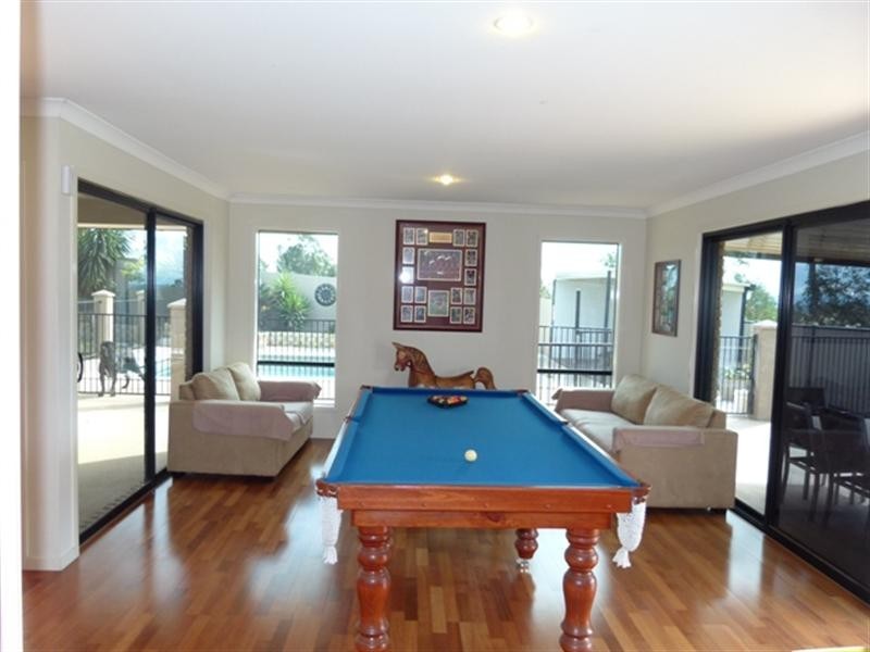 27 Harrison Grove, Deebing Heights QLD 4306