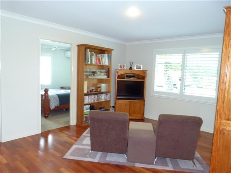 27 Harrison Grove, Deebing Heights QLD 4306