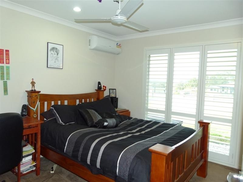 27 Harrison Grove, Deebing Heights QLD 4306