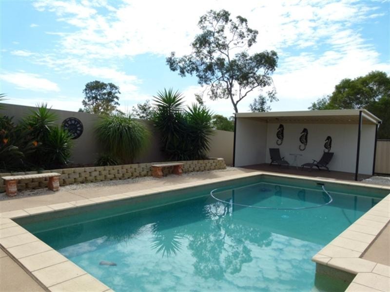 27 Harrison Grove, Deebing Heights QLD 4306