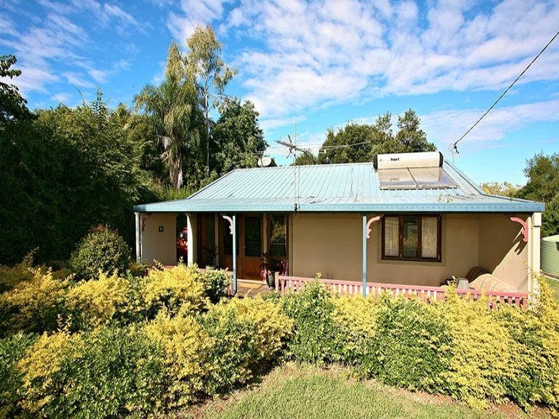 39 McGregor Street, Harrisville QLD 4307