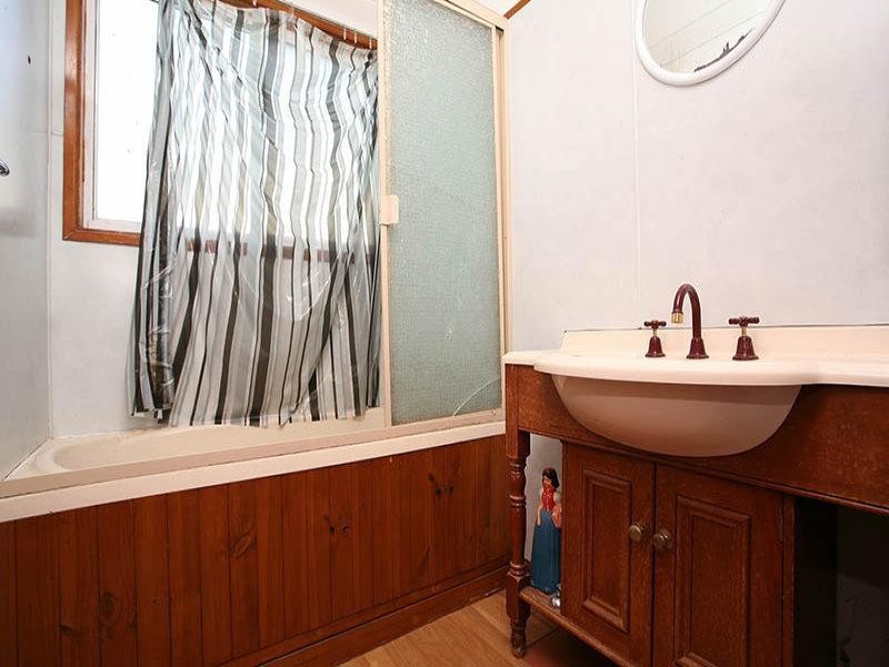 39 McGregor Street, Harrisville QLD 4307