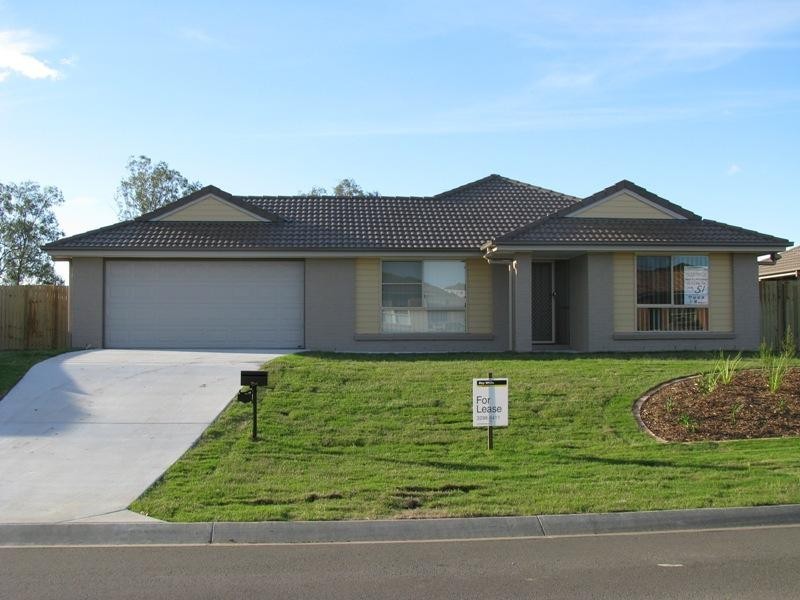 100 Anna Drive, Raceview QLD 4305