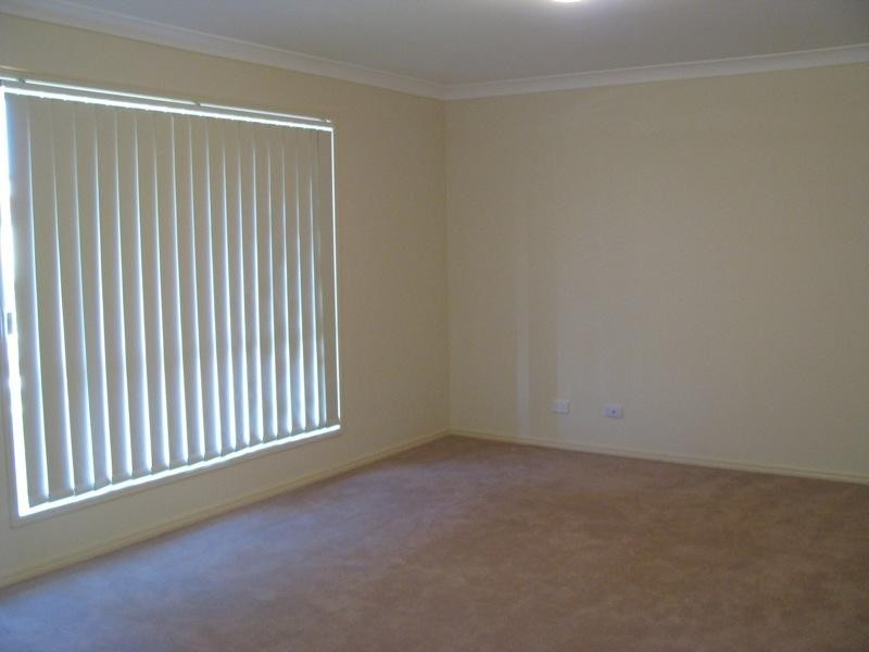 100 Anna Drive, Raceview QLD 4305