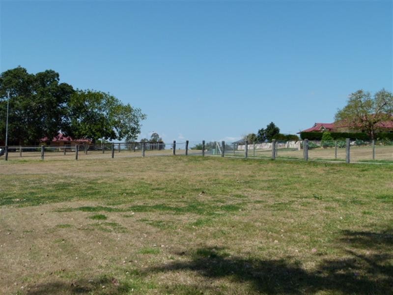 30 Loder Road, Thagoona QLD 4306