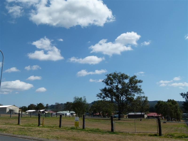 30 Loder Road, Thagoona QLD 4306