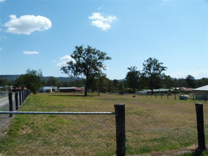 30 Loder Road, Thagoona QLD 4306