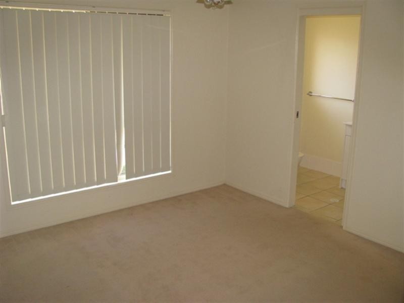 122 Anna Drive, Raceview QLD 4305