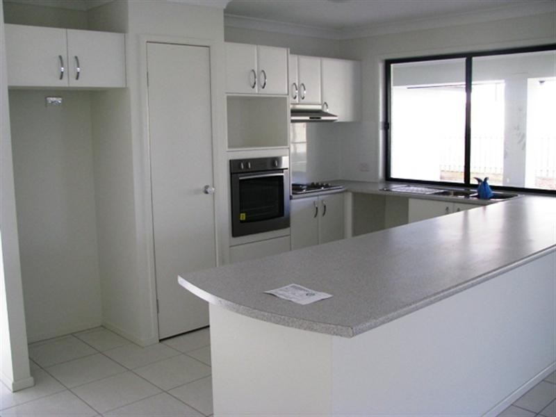 28 Eric Drive, Blackstone QLD 4304