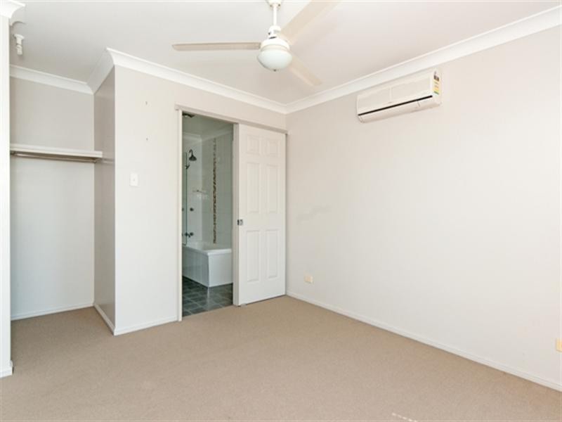 4 Pinkwood Court, Yamanto QLD 4305