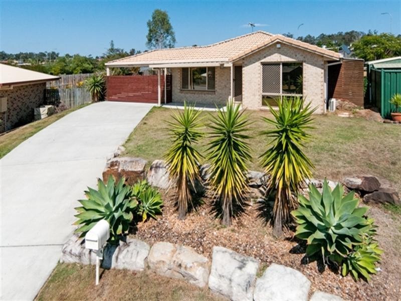 4 Pinkwood Court, Yamanto QLD 4305