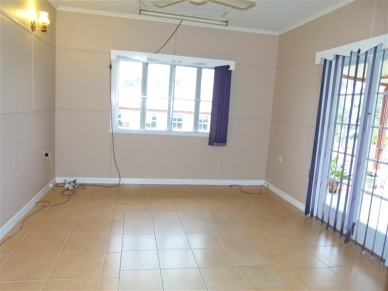 3 Larsen Street, Leichhardt QLD 4305