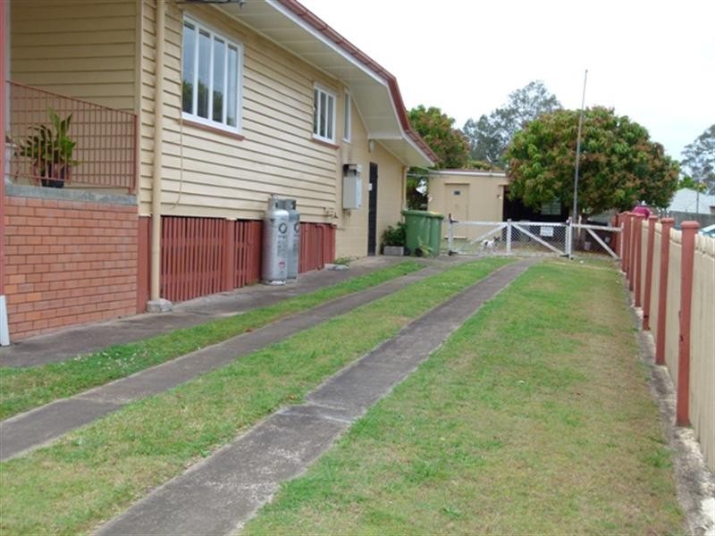 3 Larsen Street, Leichhardt QLD 4305