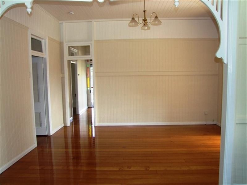 7 Spring Street, East Ipswich QLD 4305