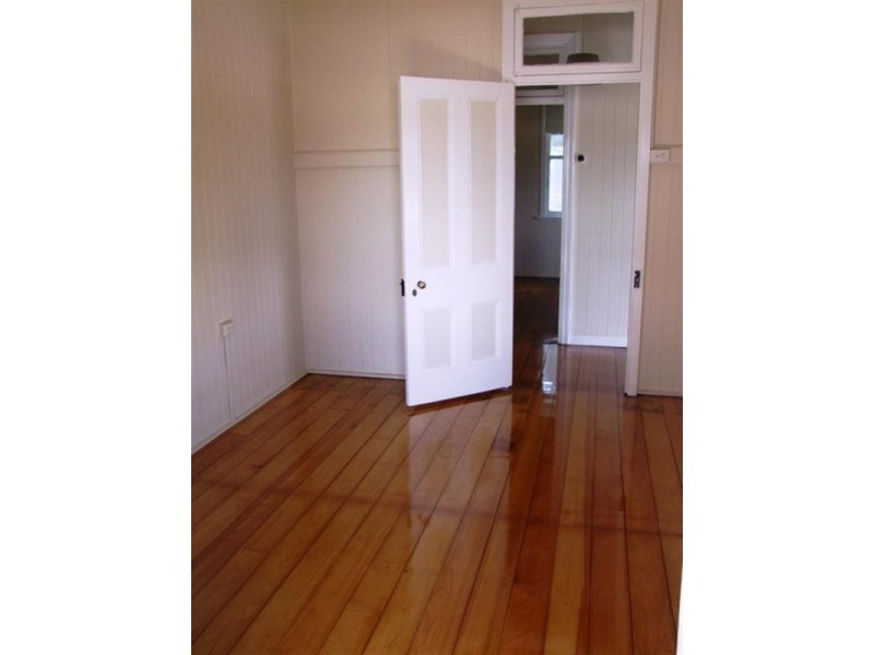 7 Spring Street, East Ipswich QLD 4305