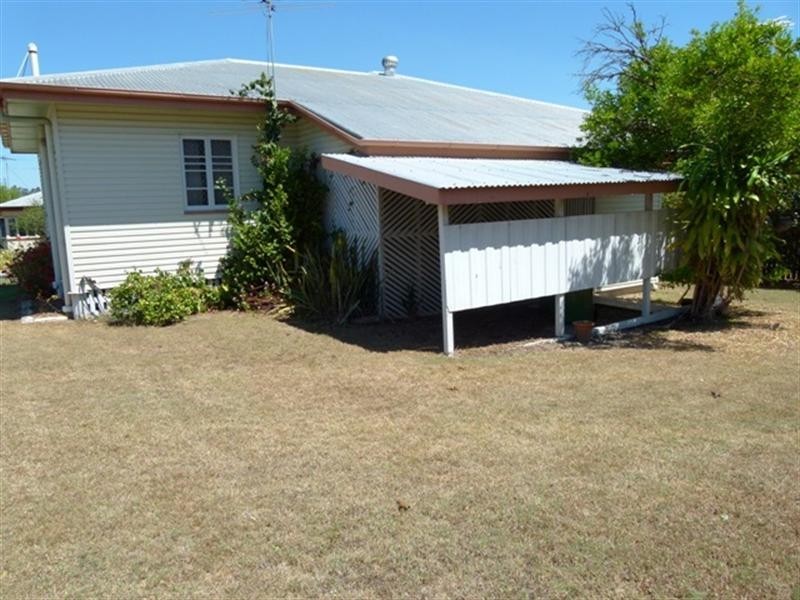 6 Churchill Street, Churchill QLD 4305