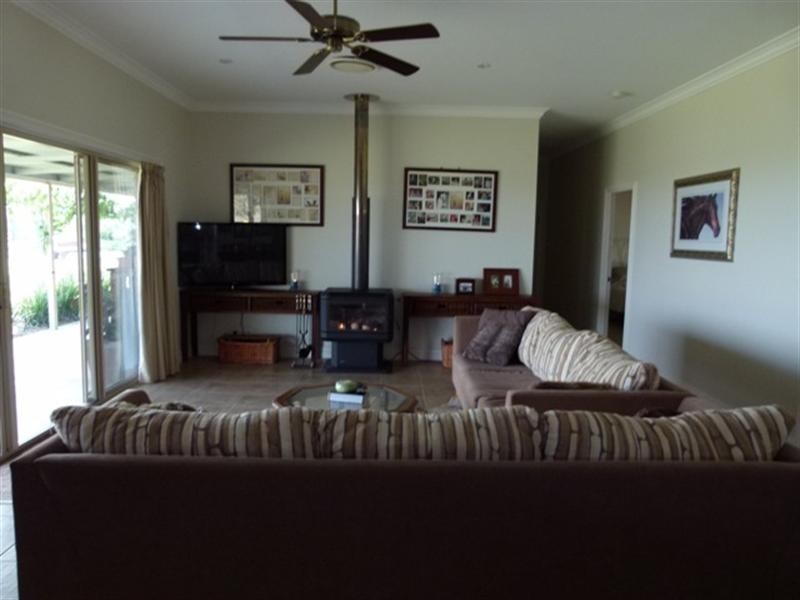 196 Eder Brothers Road, Coleyville QLD 4307