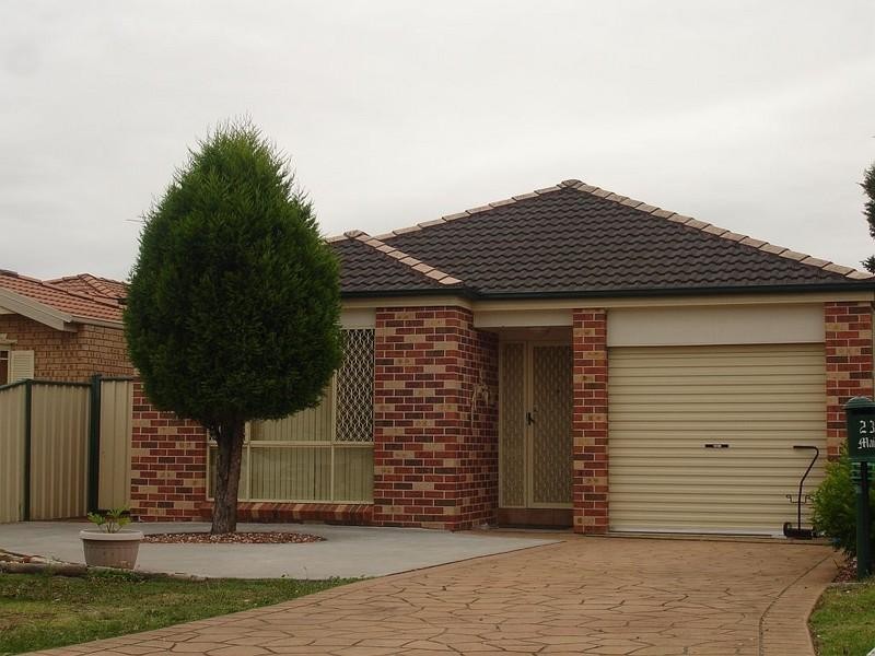 Wattle Grove NSW 2173