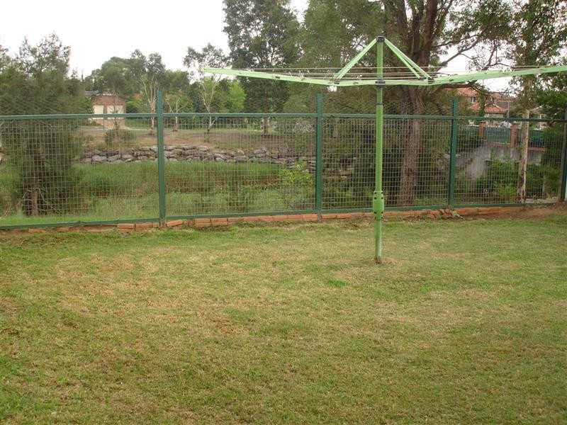 Wattle Grove NSW 2173