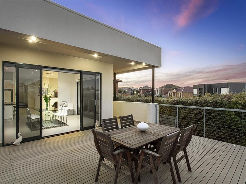 17 Chateau Rise, Bulleen VIC 3105