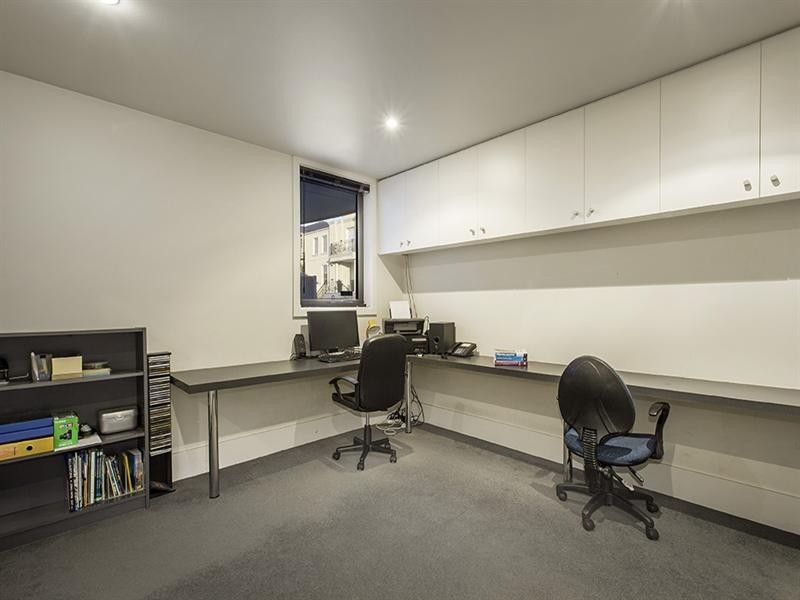 17 Chateau Rise, Bulleen VIC 3105