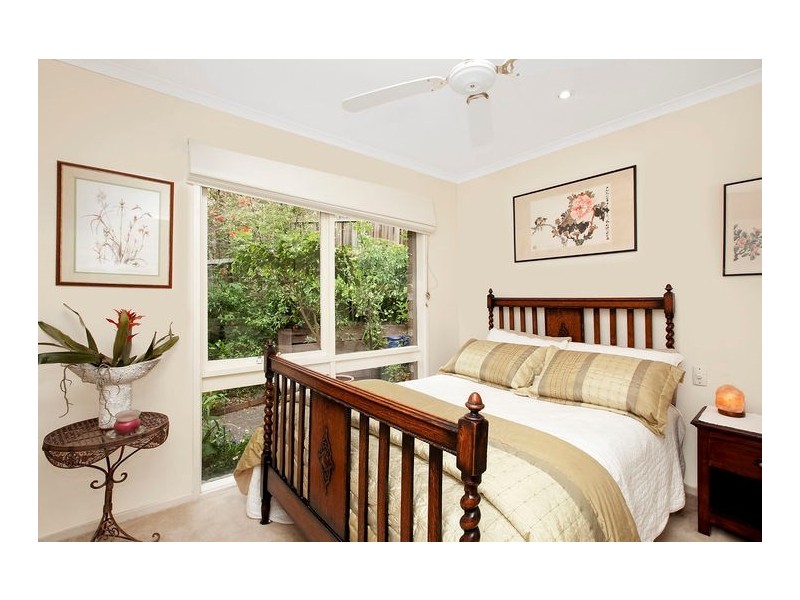 17B Larnoo Drive, Doncaster East VIC 3109