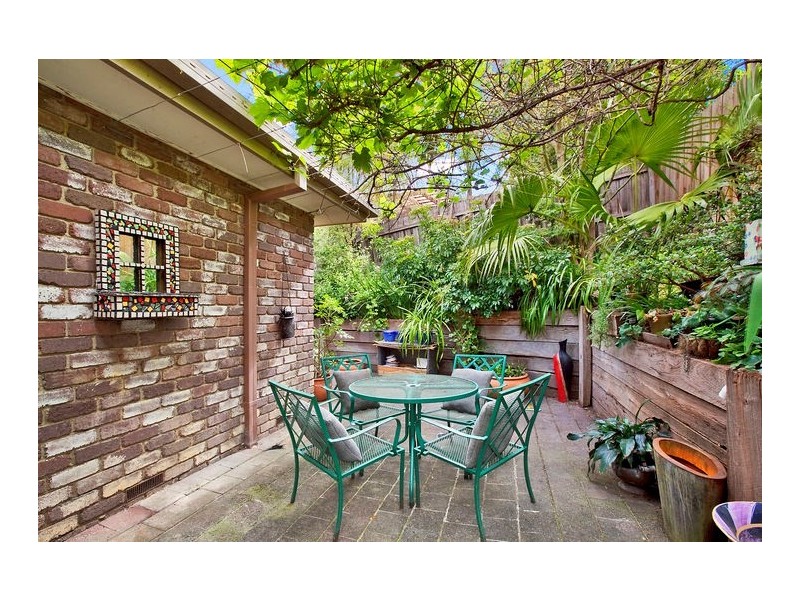 17B Larnoo Drive, Doncaster East VIC 3109