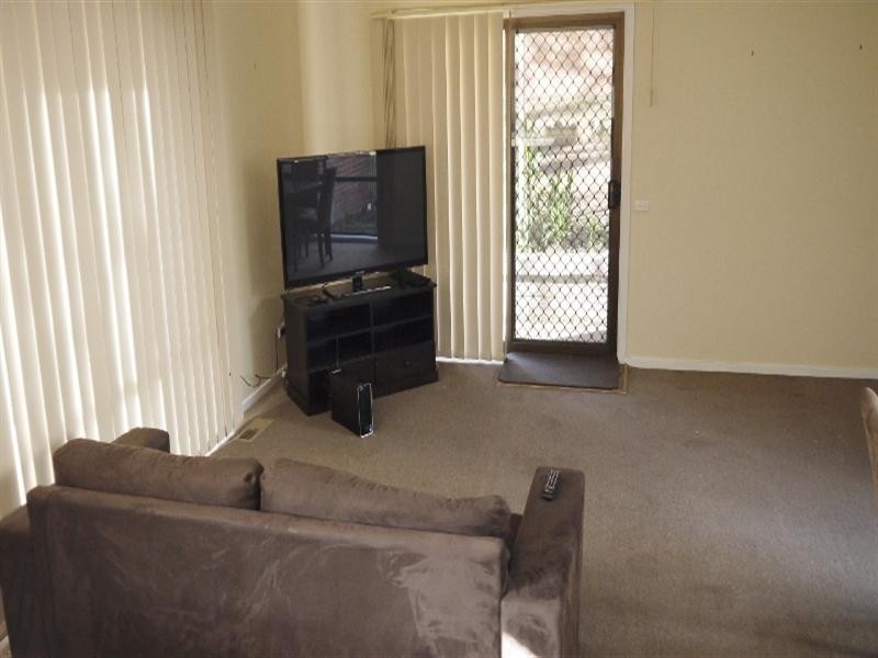 2/125 Pitt Street, Eltham VIC 3095