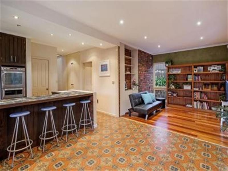 25 Toulon Drive, Templestowe Lower VIC 3107