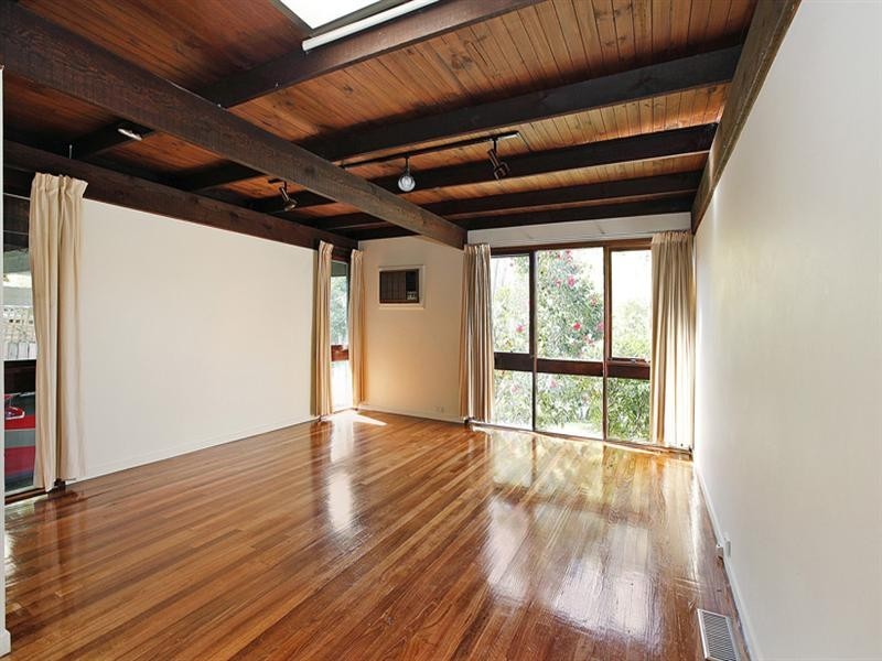 13 Belinda Crescent, Doncaster East VIC 3109