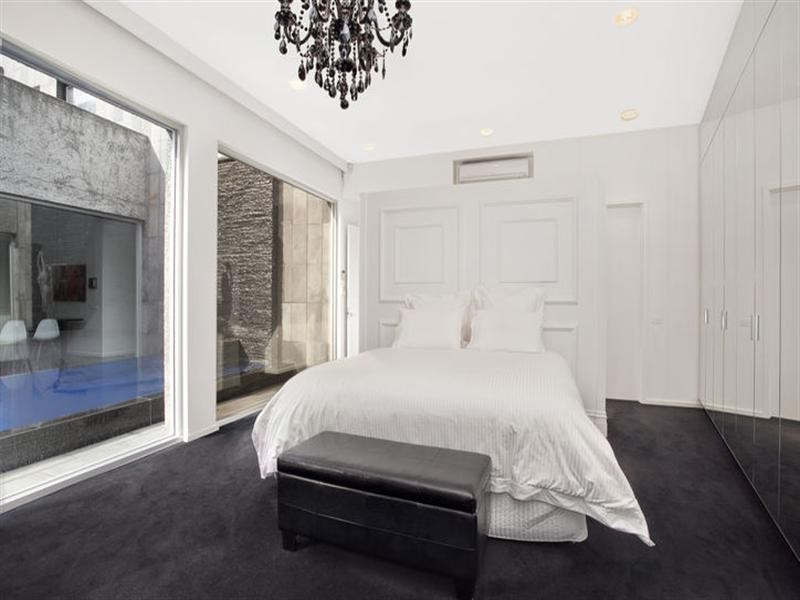 15 Outlook Drive, Eaglemont VIC 3084