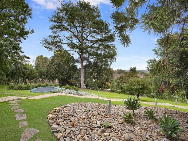 15 Outlook Drive, Eaglemont VIC 3084