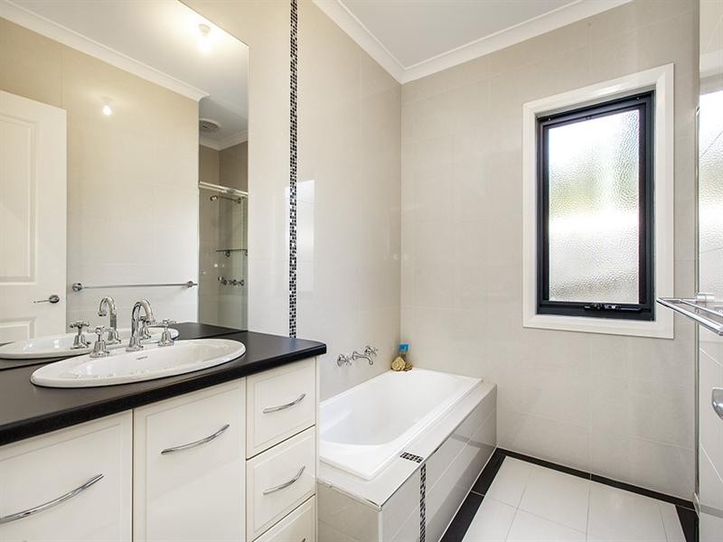 422A Hull Road, Mooroolbark VIC 3138