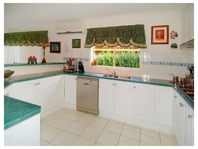 62 Trinity Way, South Morang VIC 3752